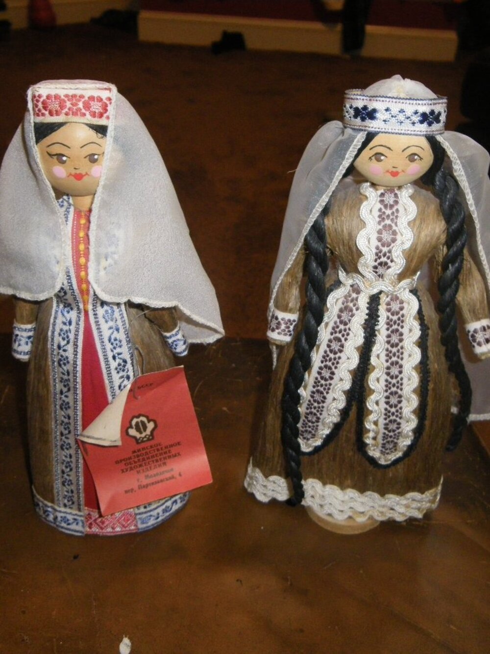 2 Vintage 1987 Classic Russian Folk Art Straw 10” Dolls w/ Dark Hair